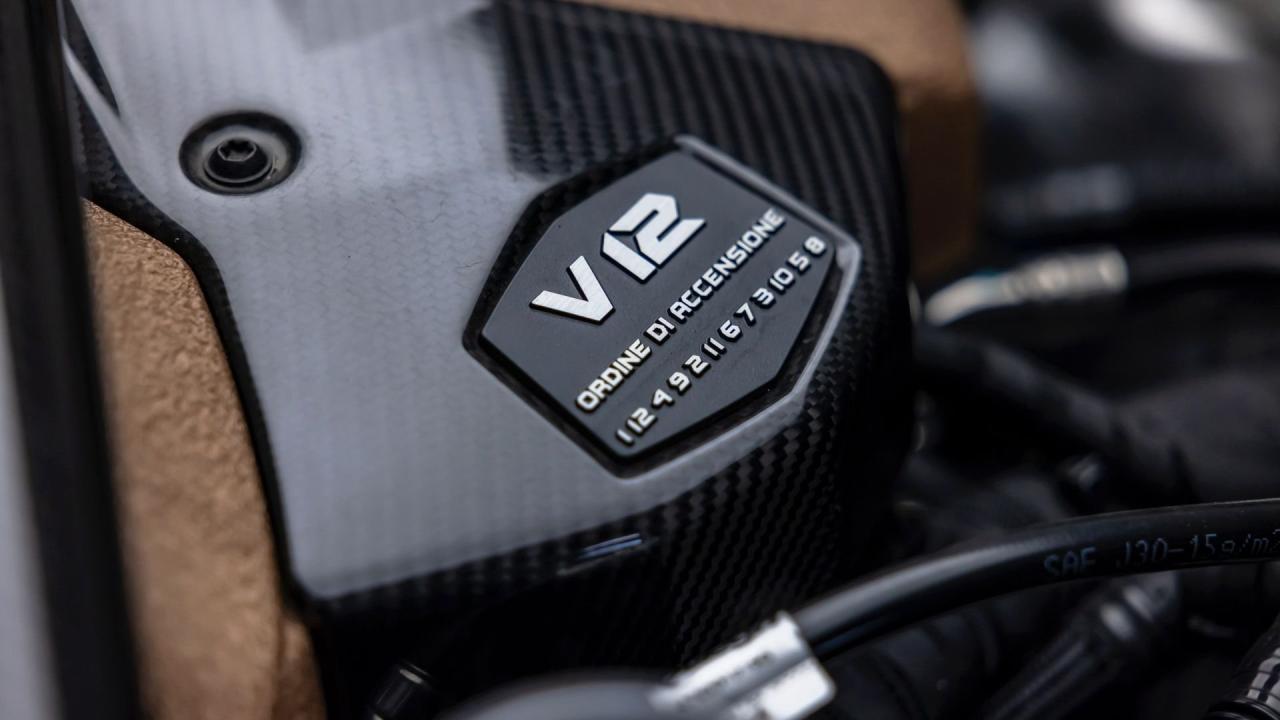 2020 Lamborghini Si&aacute;n FKP 37