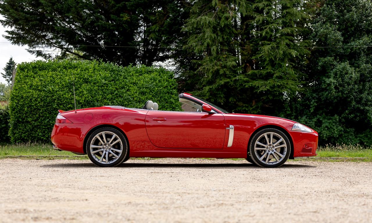2007 Jaguar XKR Convertible (4.2 litre)
