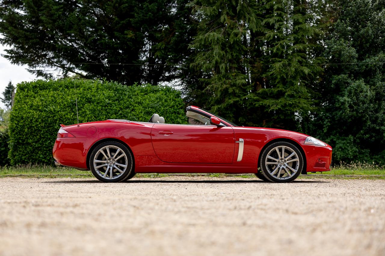 2007 Jaguar XKR Convertible (4.2 litre)