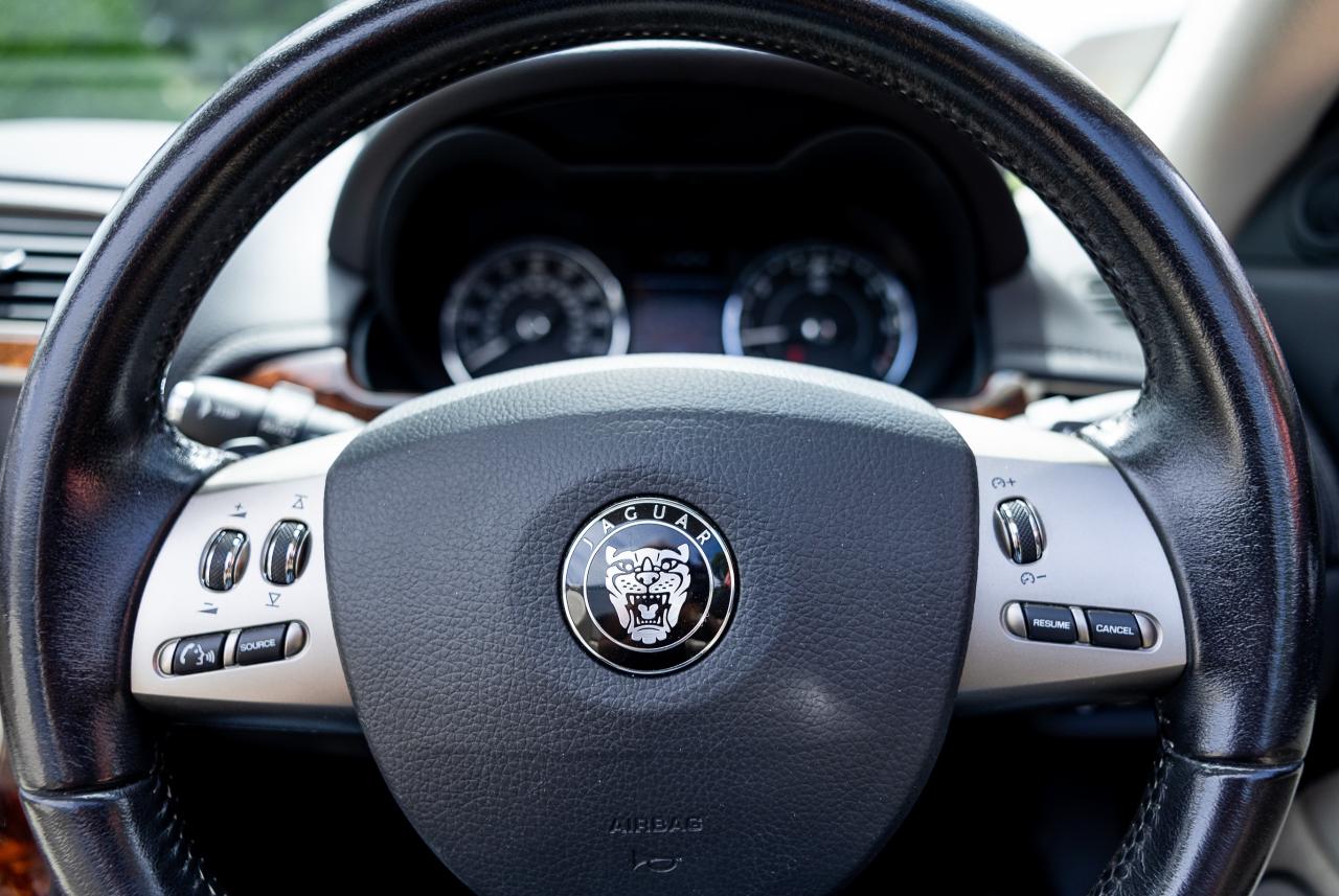 2007 Jaguar XKR Convertible (4.2 litre)