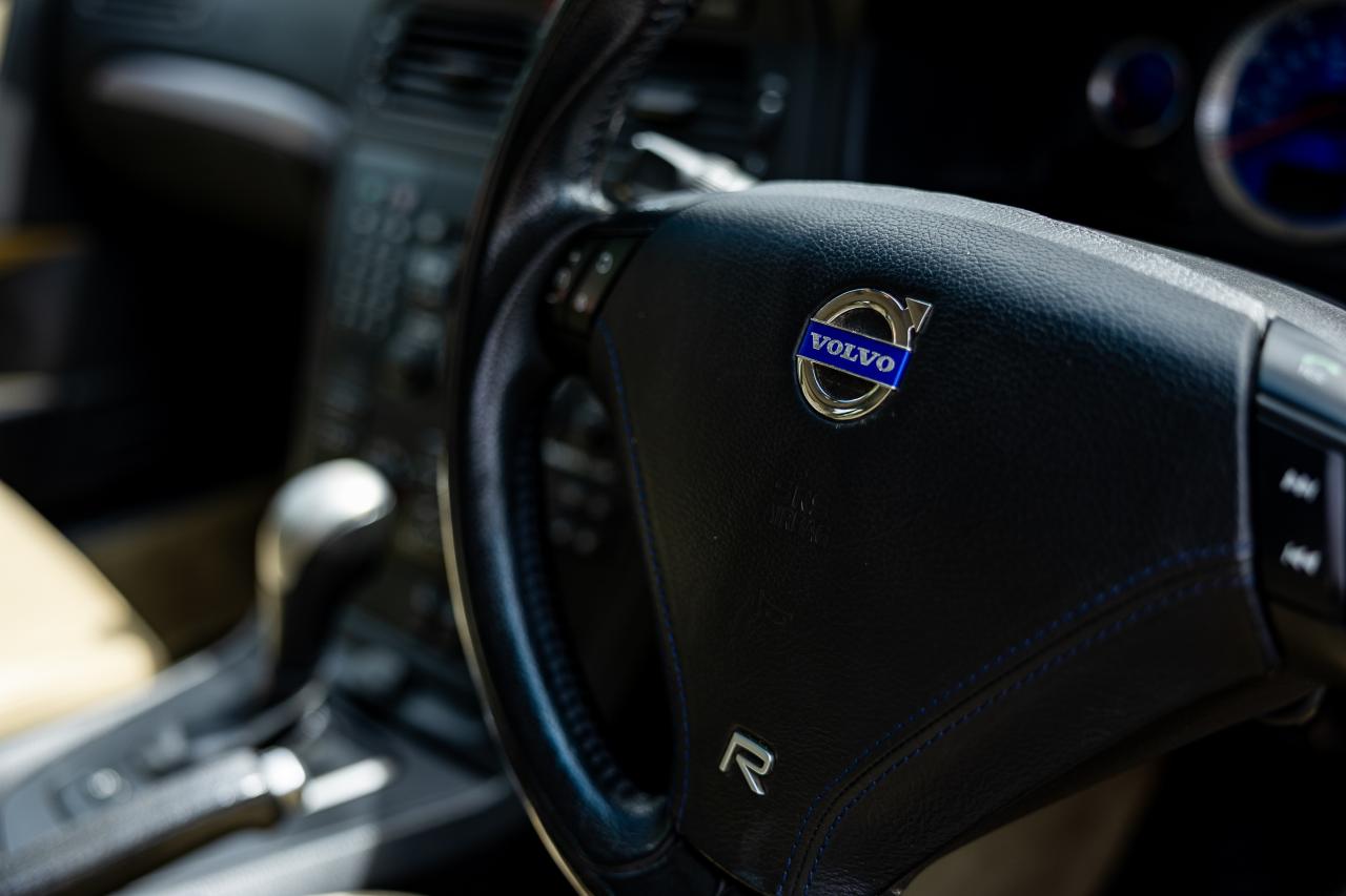2003 Volvo V70R