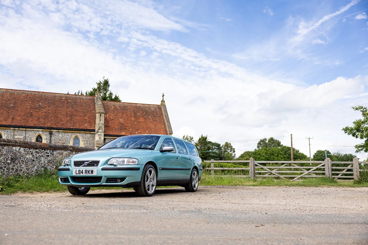 2003 Volvo V70R