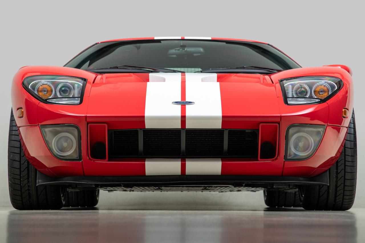 2005 Ford GT