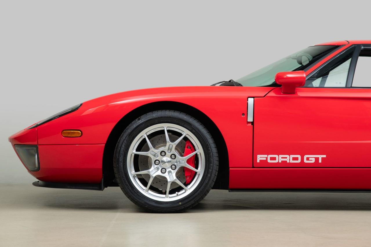 2005 Ford GT