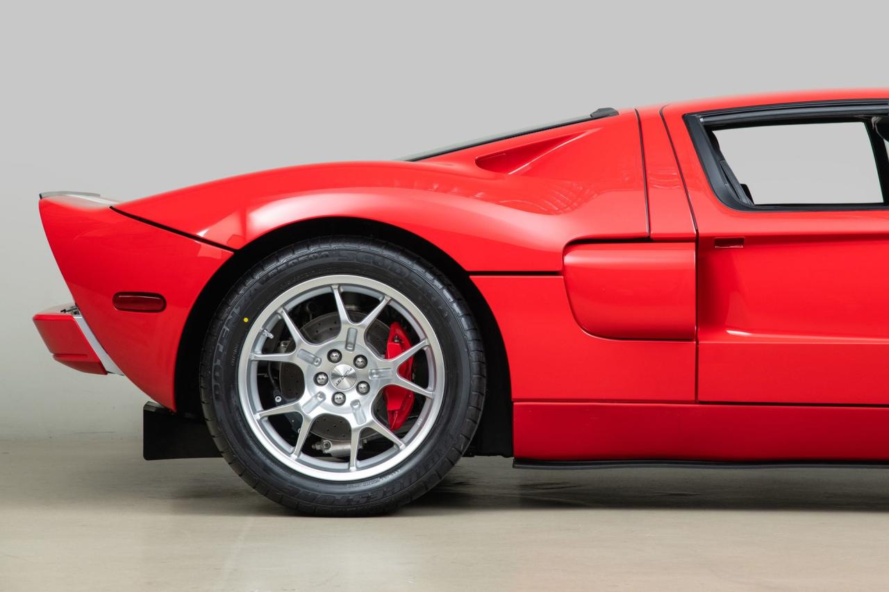 2005 Ford GT