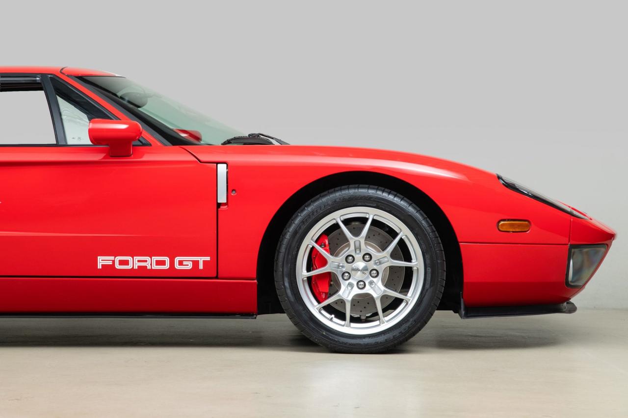 2005 Ford GT