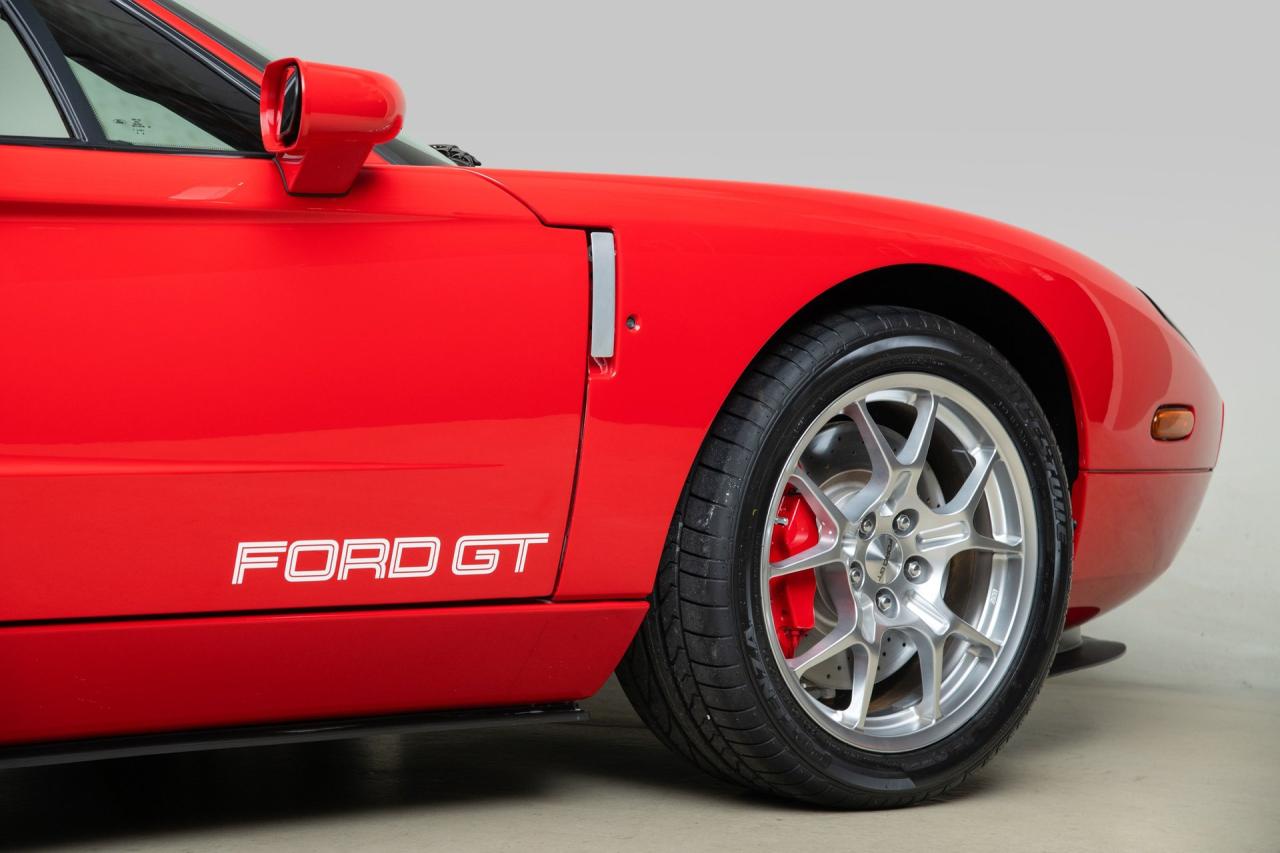 2005 Ford GT