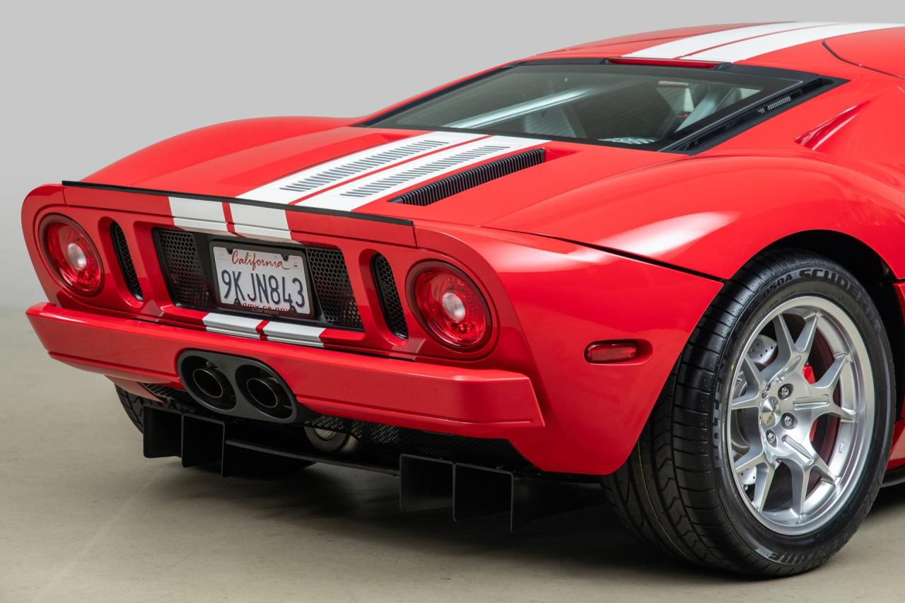 2005 Ford GT