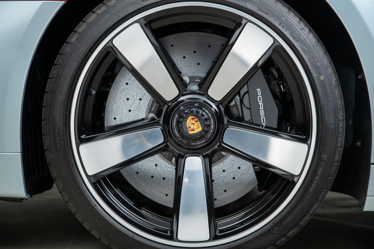 2023 Porsche 911 Sport Classic