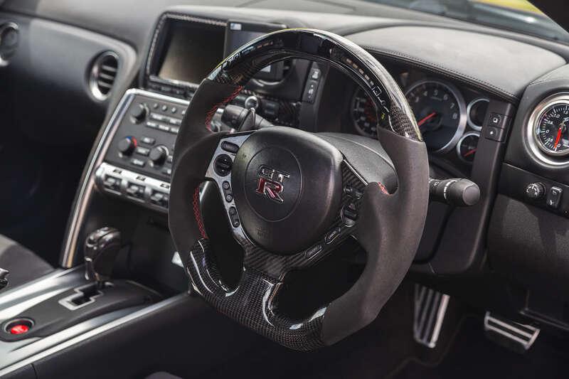 2009 Nissan R35 GTR BLACK EDITION
