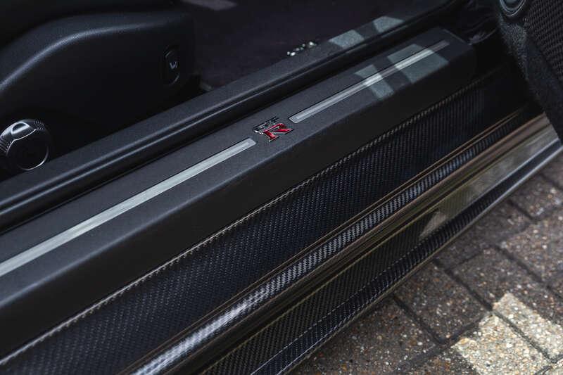2009 Nissan R35 GTR BLACK EDITION
