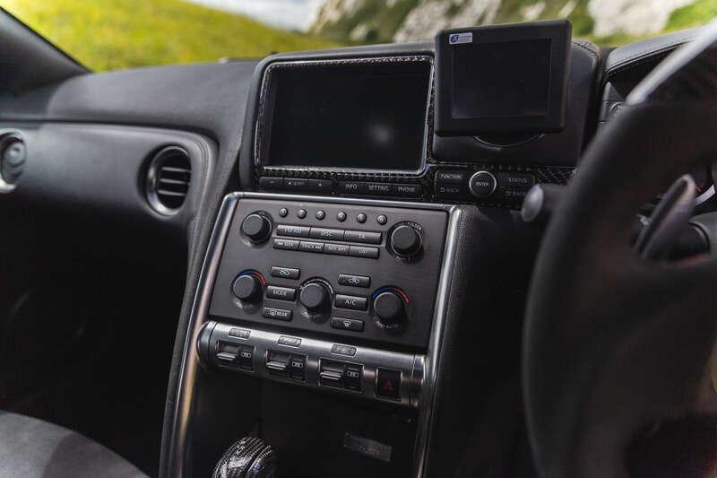 2009 Nissan R35 GTR BLACK EDITION