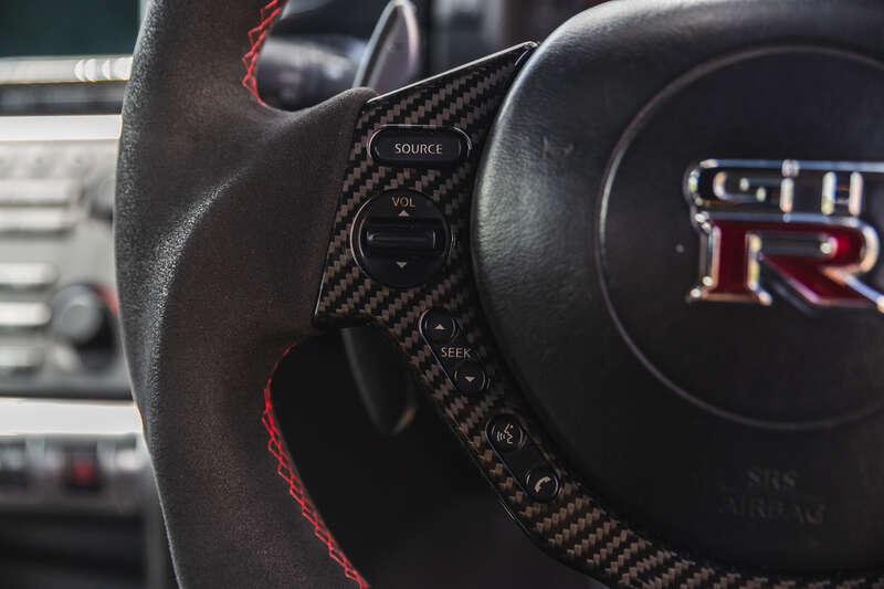 2009 Nissan R35 GTR BLACK EDITION