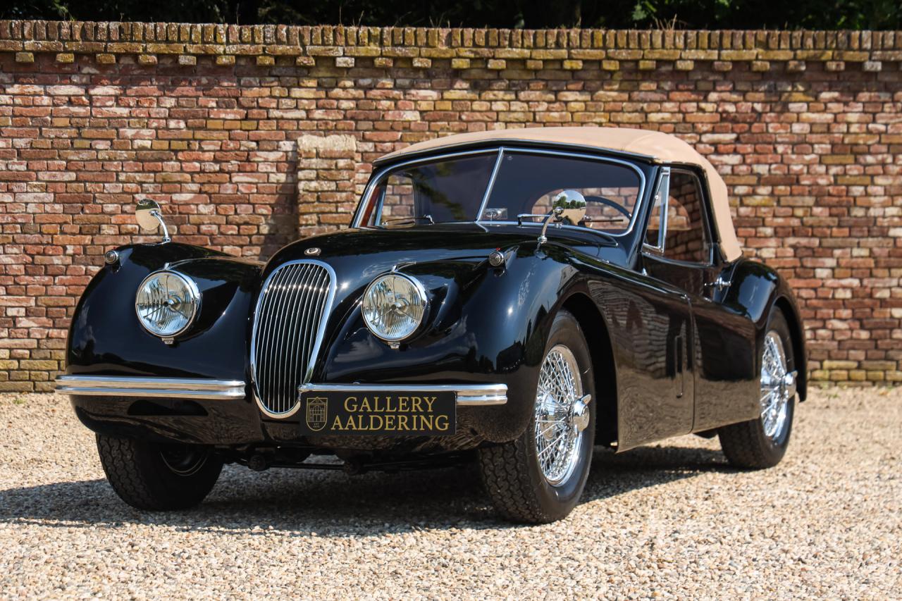 1953 Jaguar XK120 DHC &ldquo;Black and cognac&rdquo;