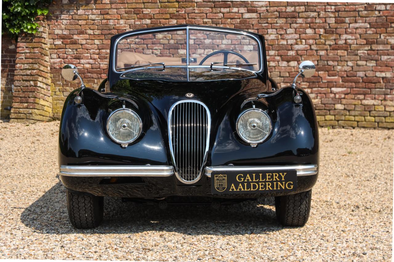 1953 Jaguar XK120 DHC &ldquo;Black and cognac&rdquo;