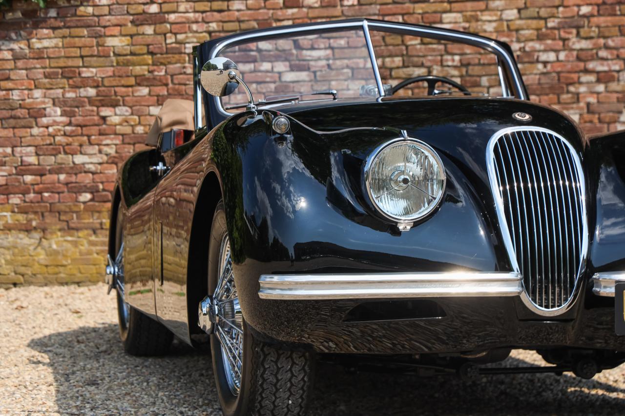 1953 Jaguar XK120 DHC &ldquo;Black and cognac&rdquo;