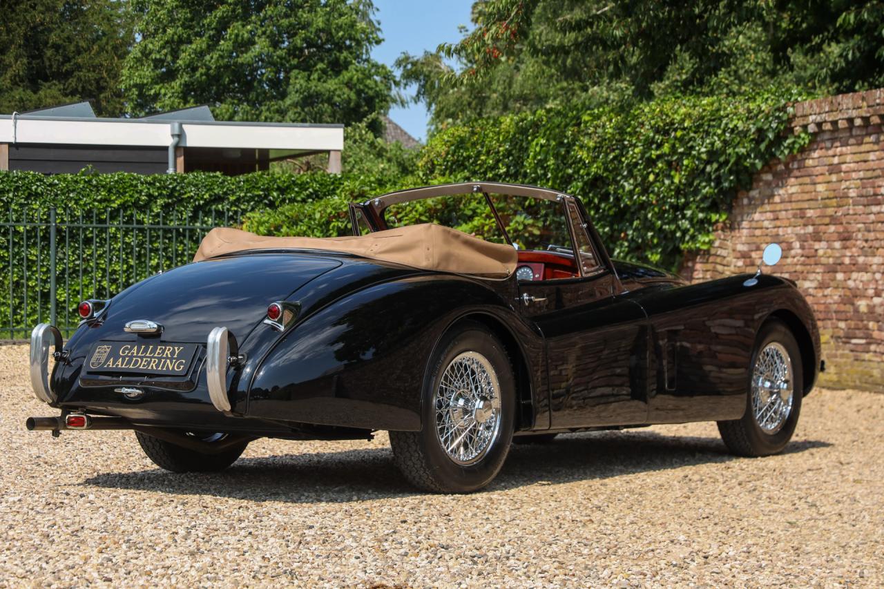 1953 Jaguar XK120 DHC &ldquo;Black and cognac&rdquo;