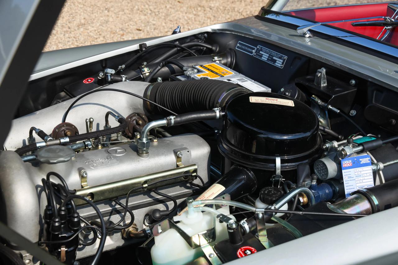 1960 Mercedes - Benz Mercedes Benz 190 SL &ldquo;Comprehensive bare metal restoration in 2018&rdquo;
