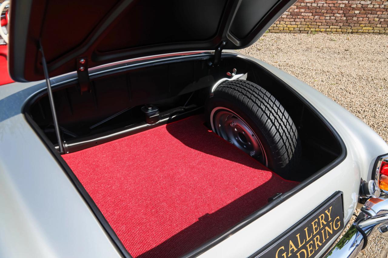 1960 Mercedes - Benz Mercedes Benz 190 SL &ldquo;Comprehensive bare metal restoration in 2018&rdquo;