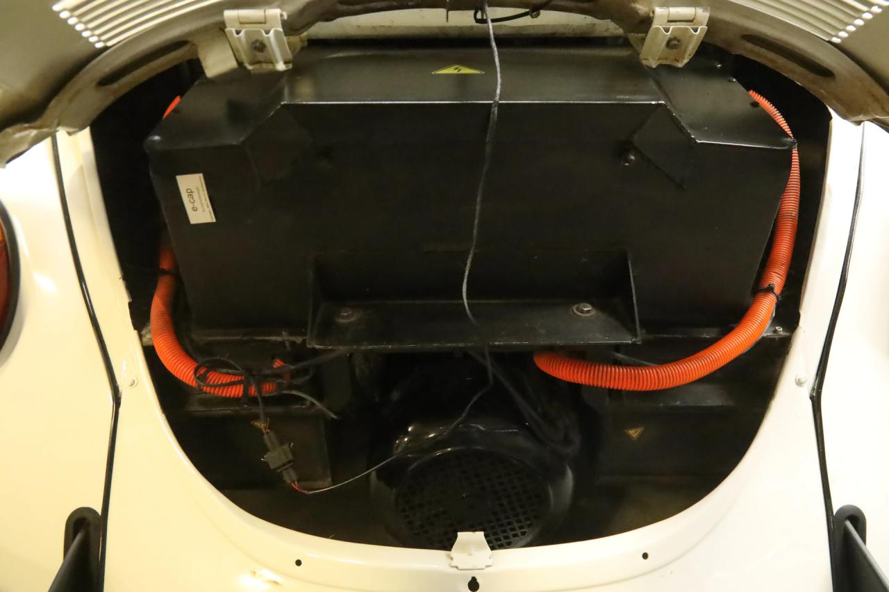 1996 Volkswagen Beetle &ldquo;100% Retro Electric by E-Cap&rdquo;
