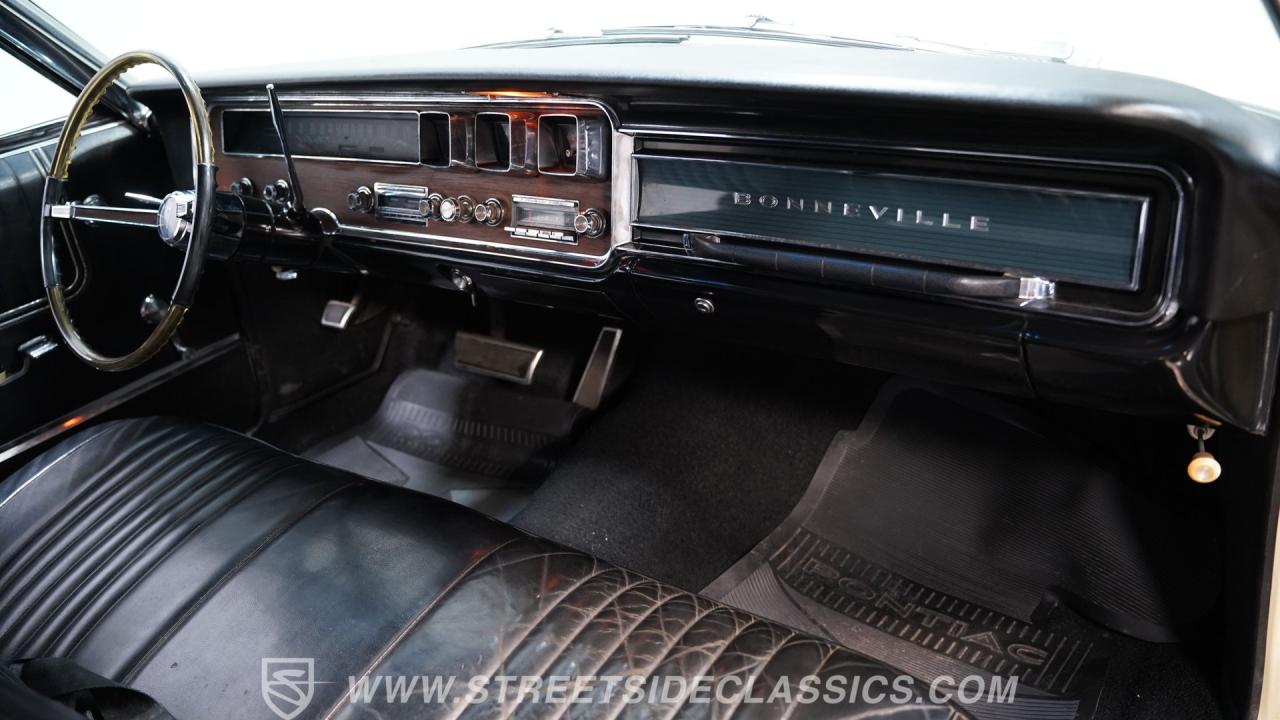 1966 Pontiac Bonneville Convertible