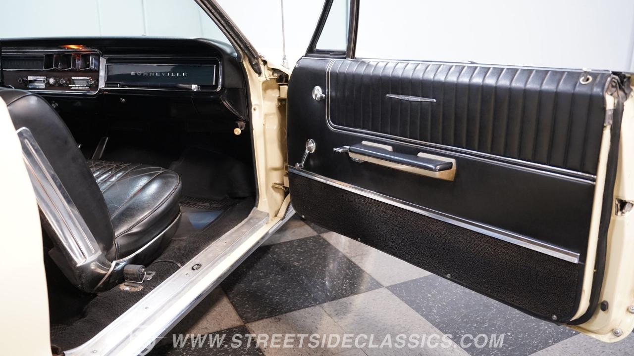 1966 Pontiac Bonneville Convertible