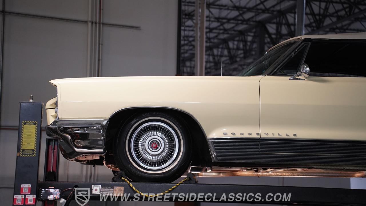 1966 Pontiac Bonneville Convertible