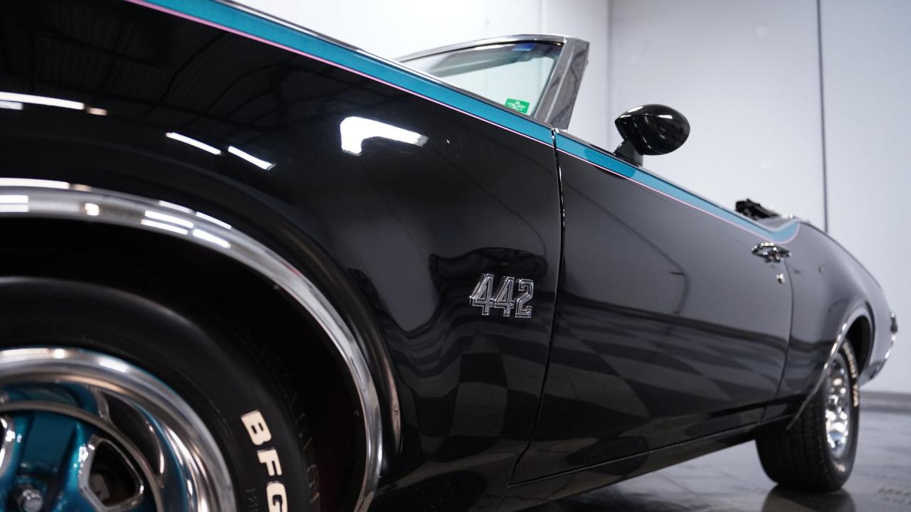 1969 Oldsmobile Cutlass 442 W30 Tribute Convertible