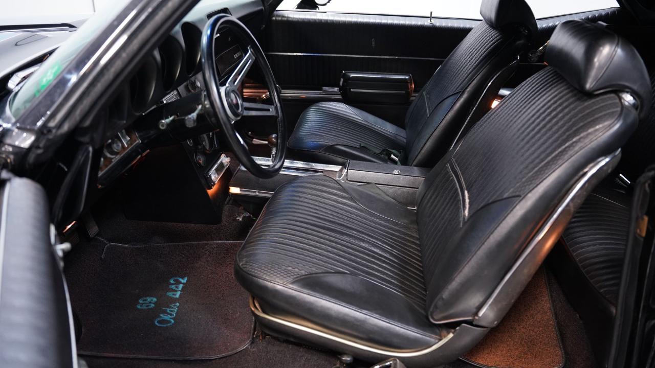1969 Oldsmobile Cutlass 442 W30 Tribute Convertible