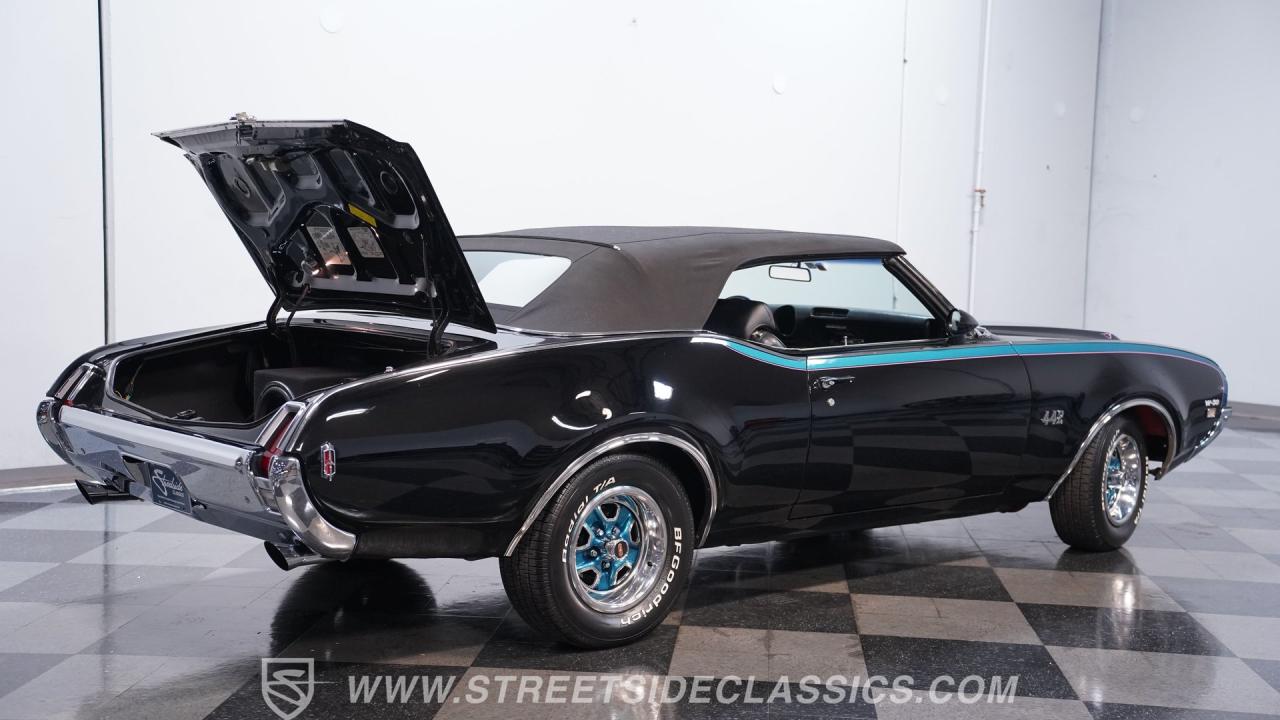 1969 Oldsmobile Cutlass 442 W30 Tribute Convertible