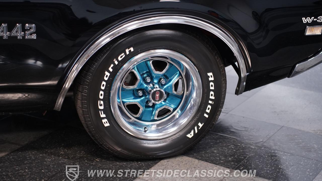 1969 Oldsmobile Cutlass 442 W30 Tribute Convertible