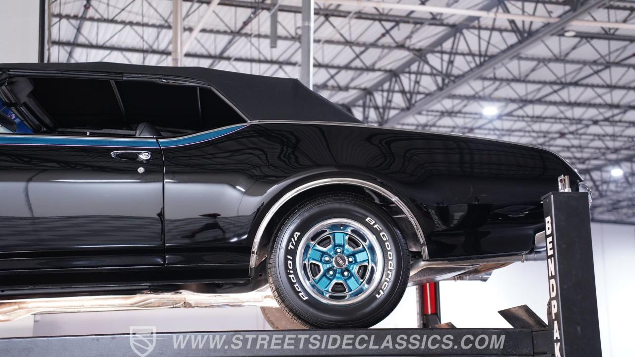 1969 Oldsmobile Cutlass 442 W30 Tribute Convertible