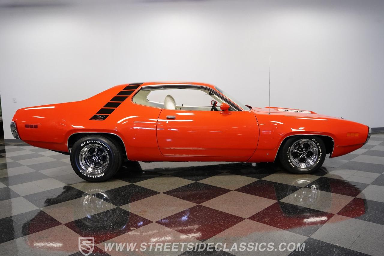 1971 Plymouth Road Runner 440 Six Barrel