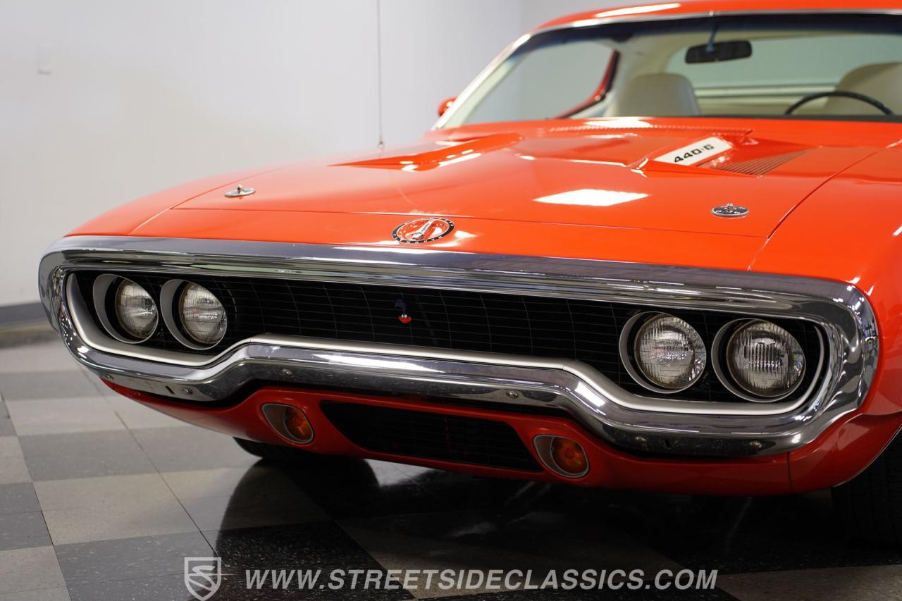 1971 Plymouth Road Runner 440 Six Barrel