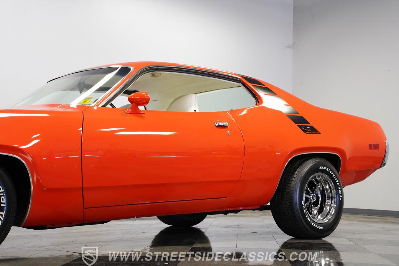 1971 Plymouth Road Runner 440 Six Barrel