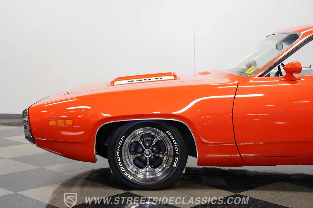 1971 Plymouth Road Runner 440 Six Barrel