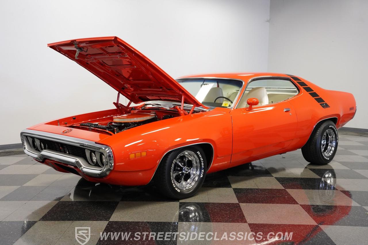 1971 Plymouth Road Runner 440 Six Barrel