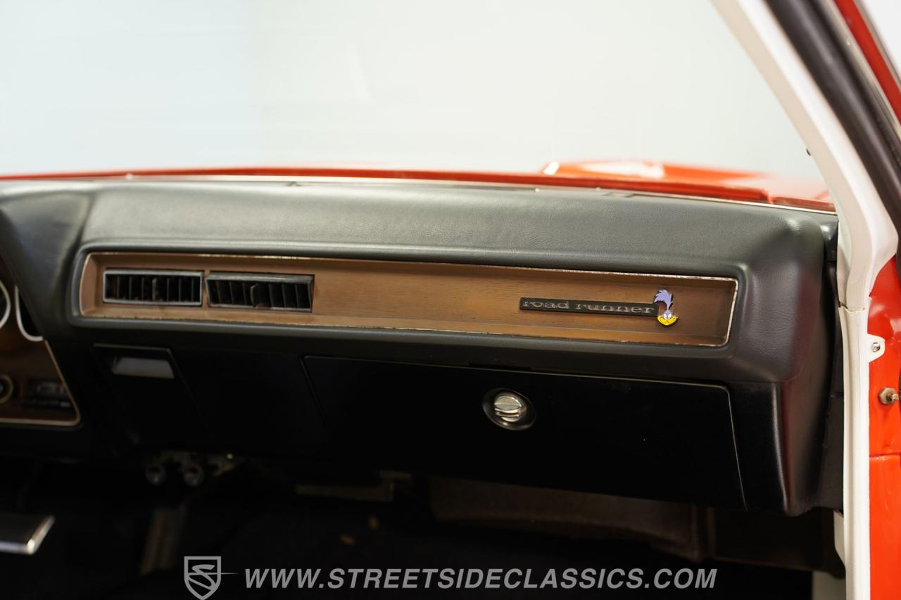 1971 Plymouth Road Runner 440 Six Barrel