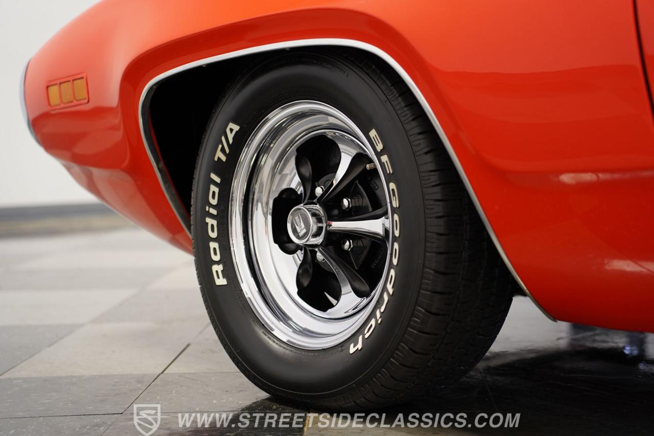 1971 Plymouth Road Runner 440 Six Barrel