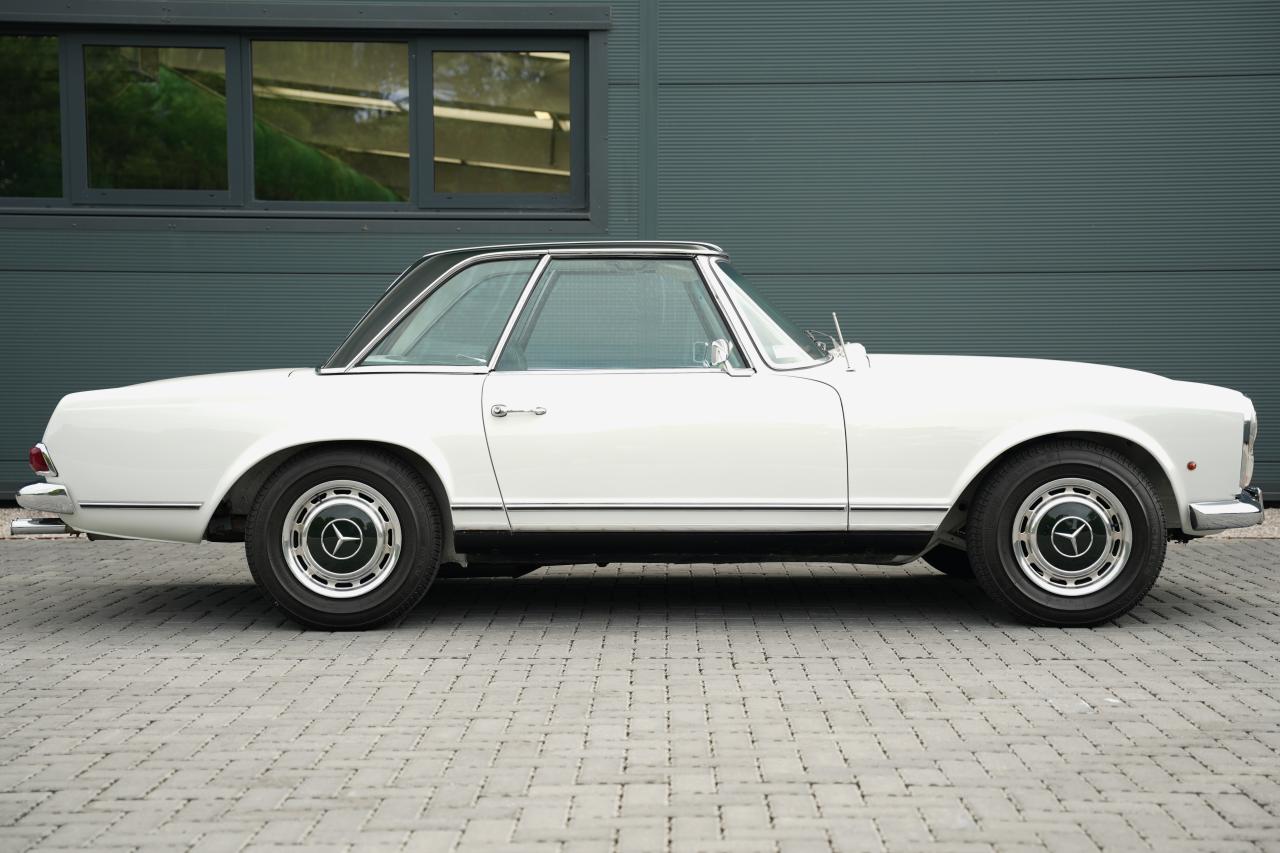 1968 Mercedes - Benz 280 SL