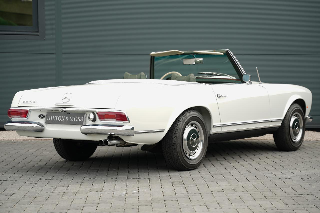 1968 Mercedes - Benz 280 SL