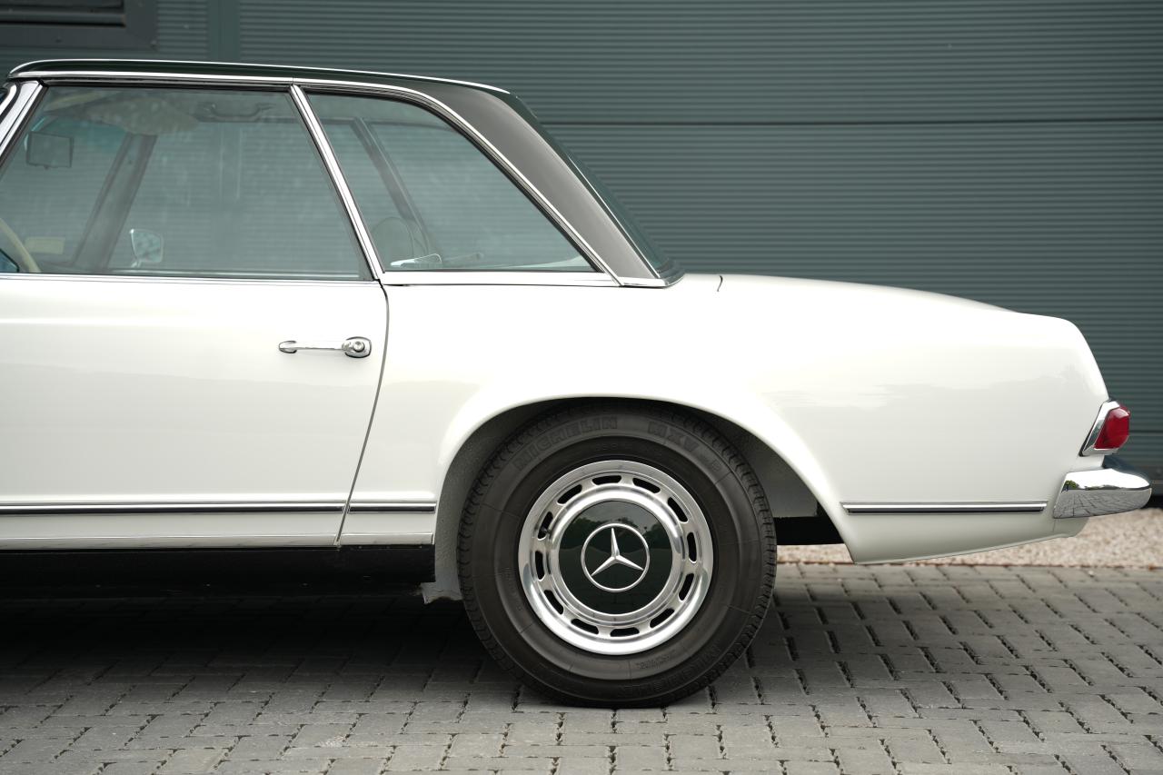 1968 Mercedes - Benz 280 SL