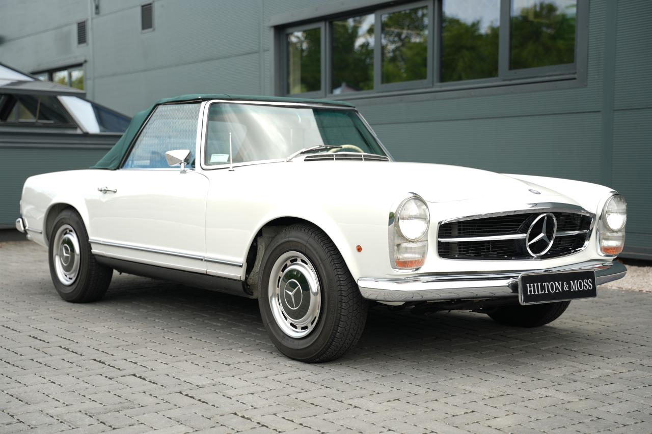 1968 Mercedes - Benz 280 SL