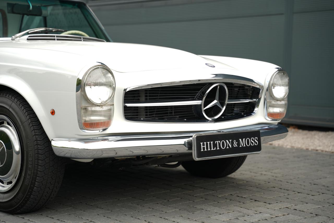 1968 Mercedes - Benz 280 SL