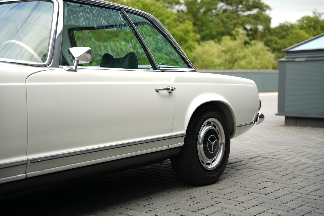 1968 Mercedes - Benz 280 SL