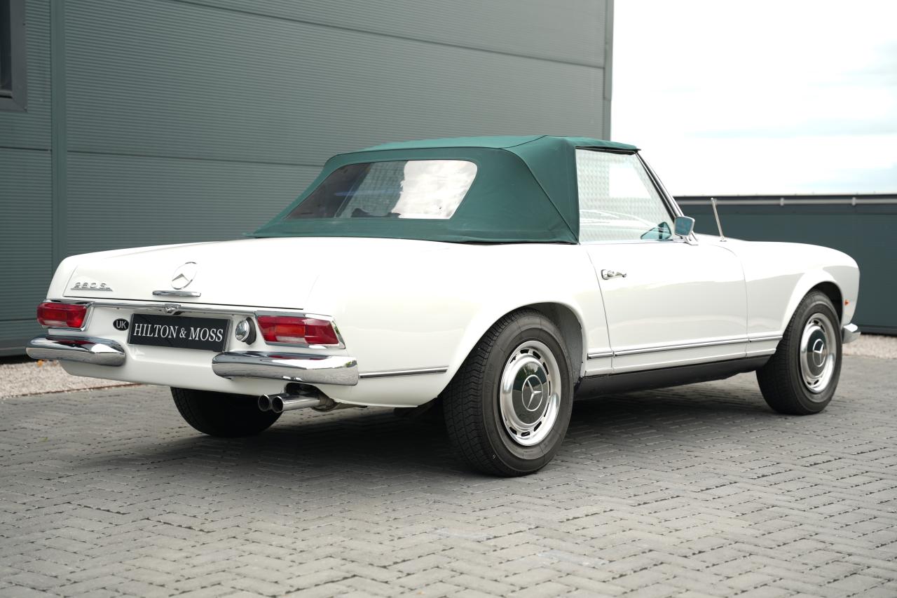 1968 Mercedes - Benz 280 SL