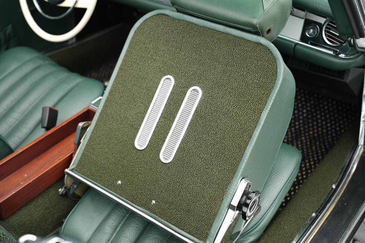 1968 Mercedes - Benz 280 SL