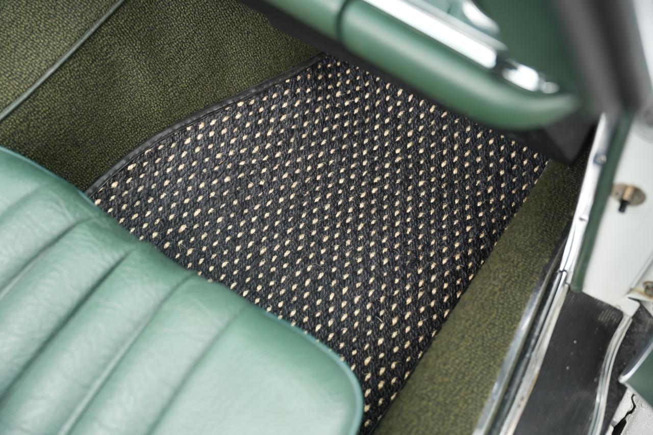 1968 Mercedes - Benz 280 SL