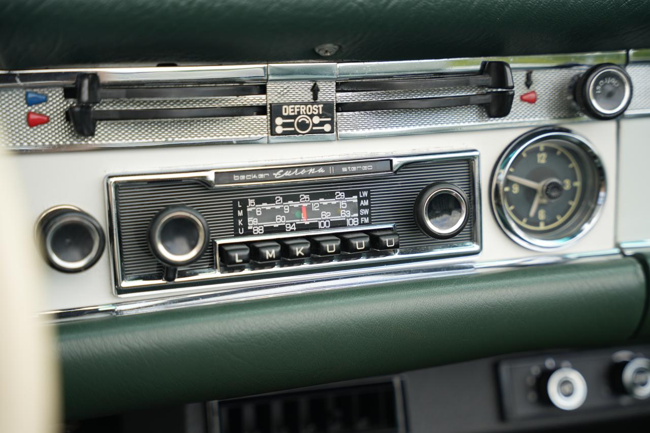 1968 Mercedes - Benz 280 SL