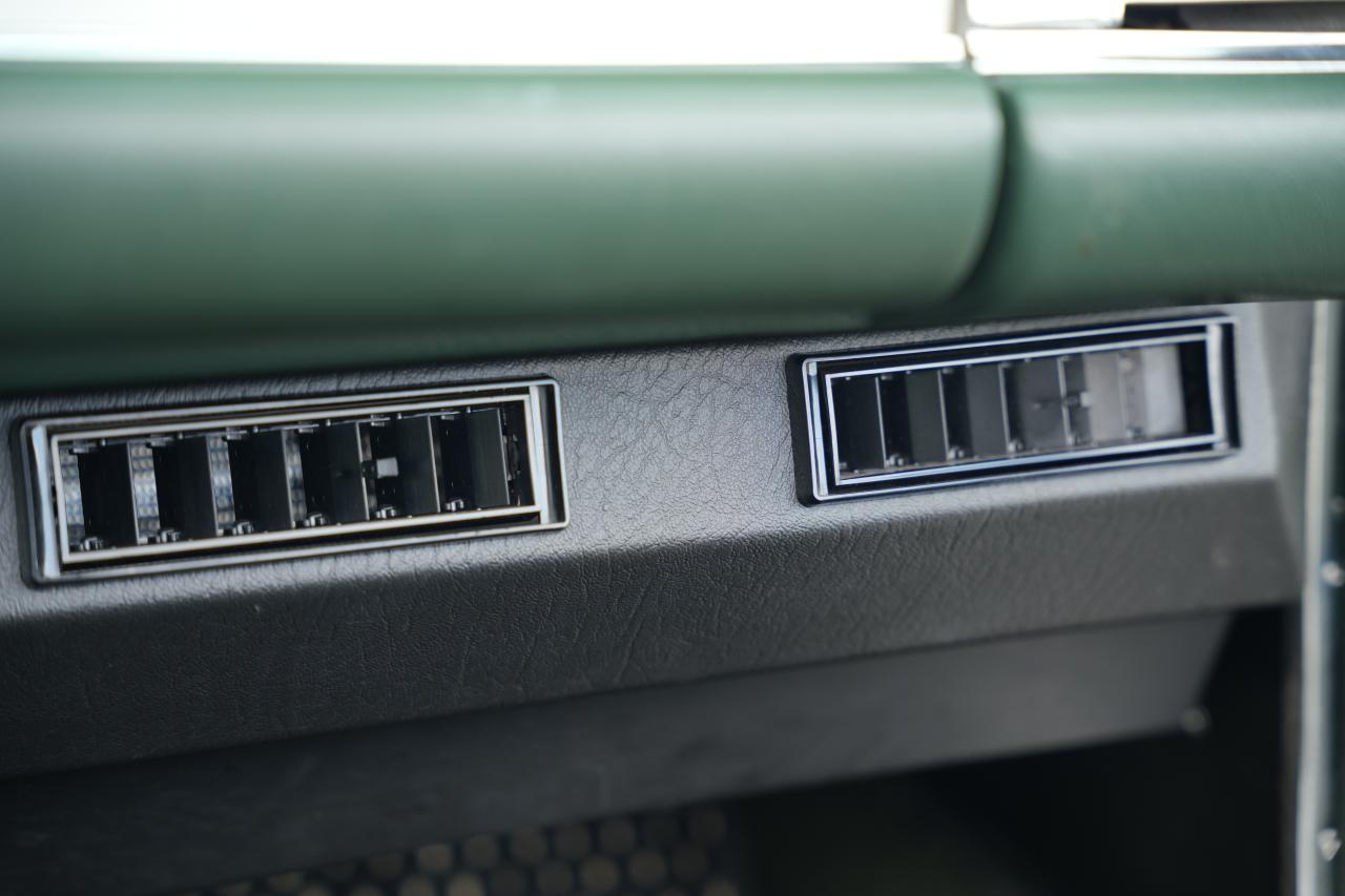 1968 Mercedes - Benz 280 SL